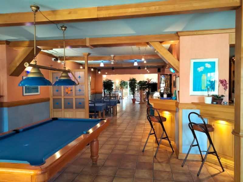 Zajazd Restauracja Machliny Exterior photo